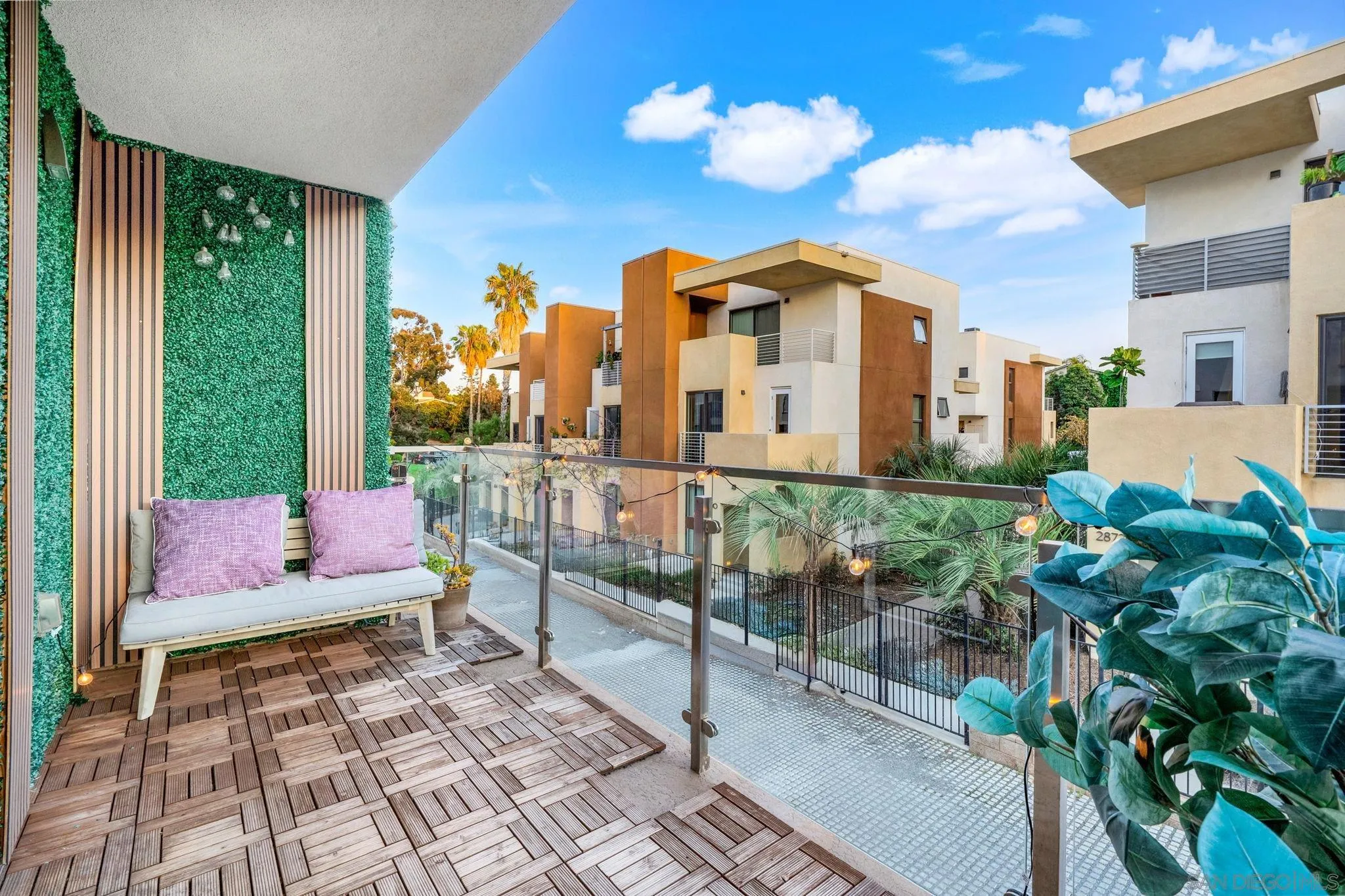 https://cdn.realtyfeed.com/cdn/127/250036638/f2d5fbaff38250e786cfe90f9d98e579.webp