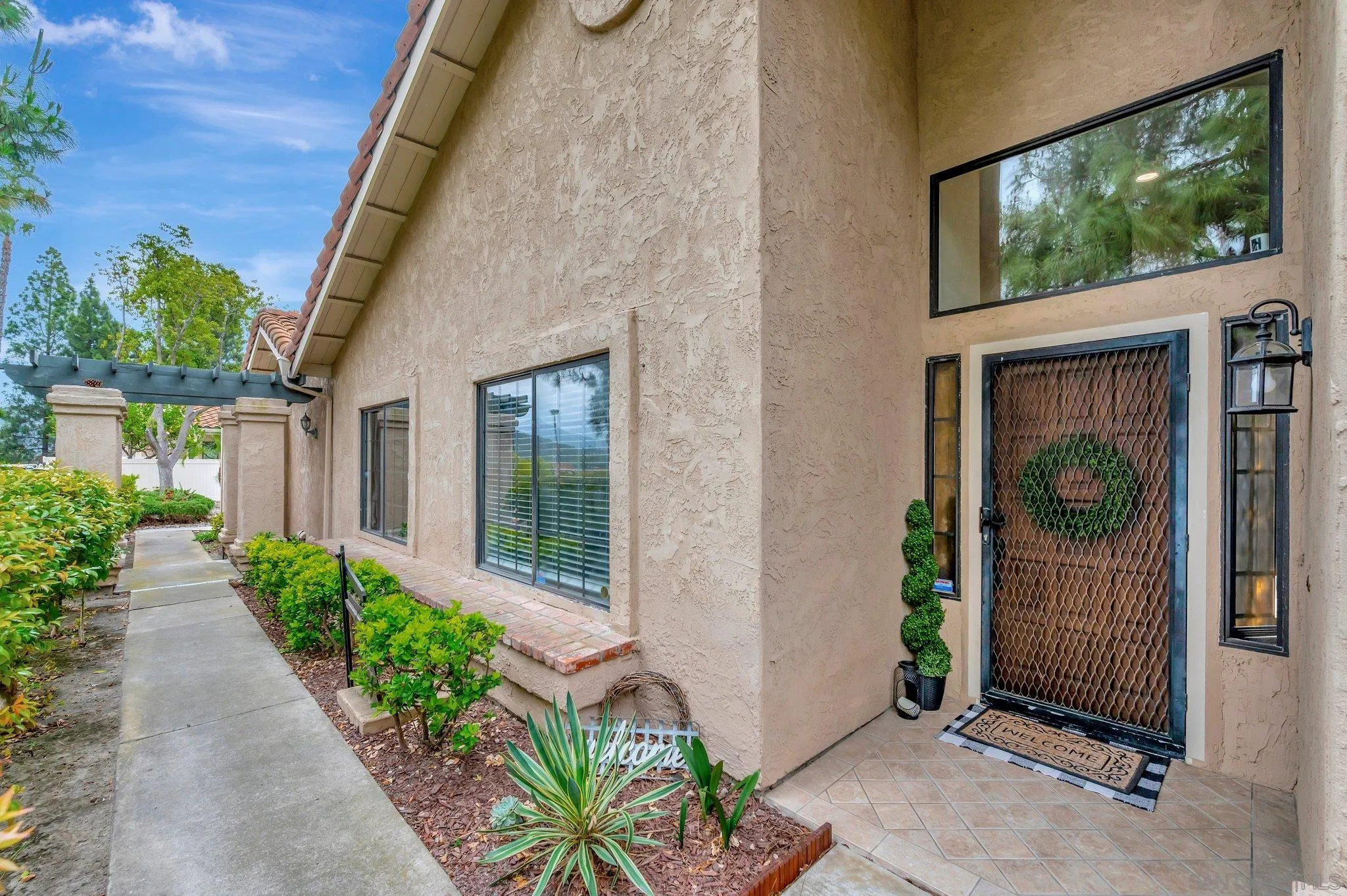 https://cdn.realtyfeed.com/cdn/127/250036640/58405fa717044bcc76389e10ba143999.webp
