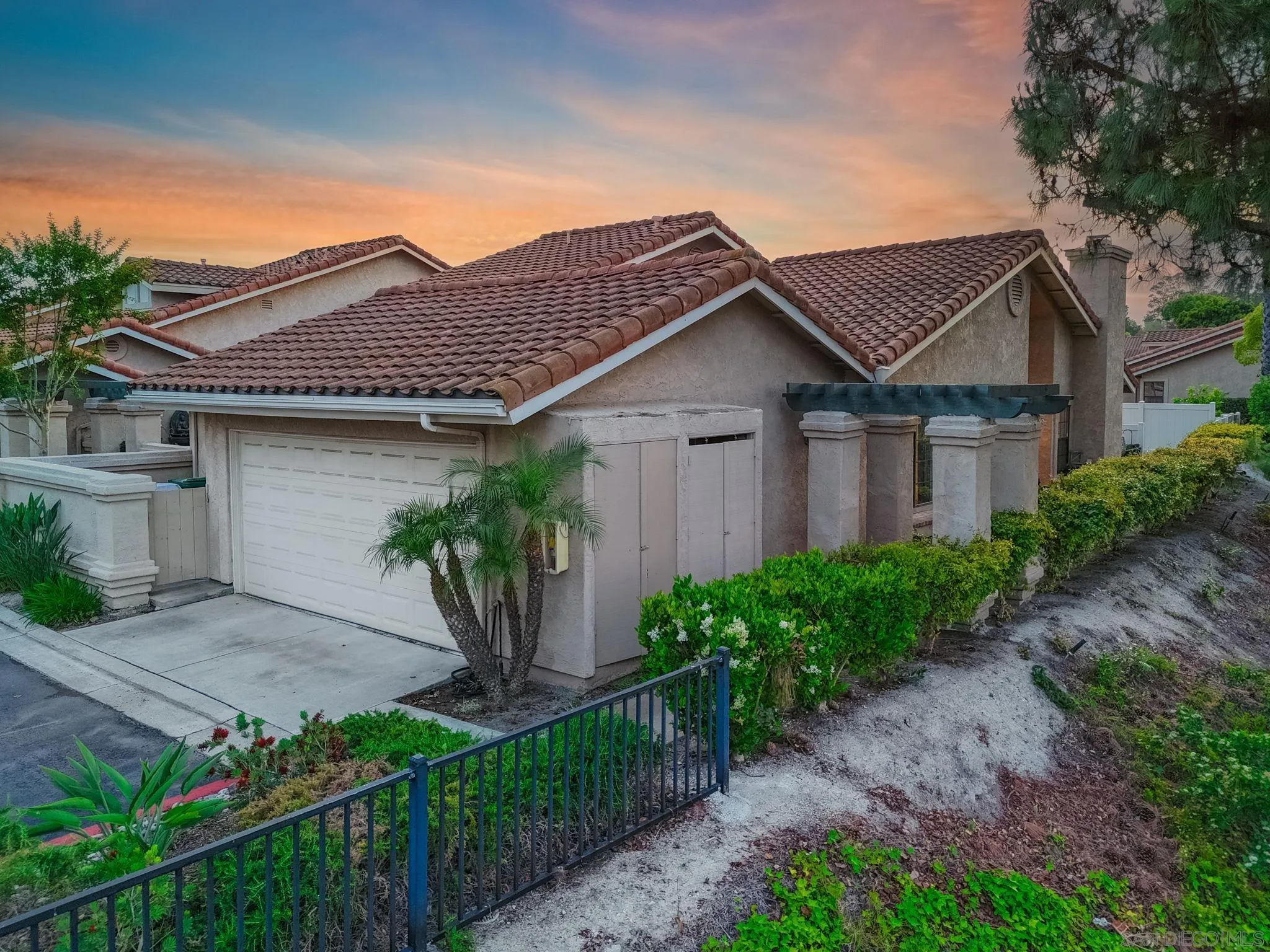 https://cdn.realtyfeed.com/cdn/127/250036640/ea8a51b3f7e3fd435db4165a91bcfd45.webp
