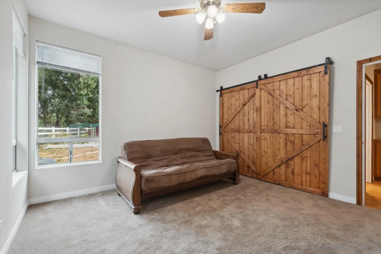 https://cdn.realtyfeed.com/cdn/127/250036644/3b4428ce670de8aa39f76e6ef56786c6.webp