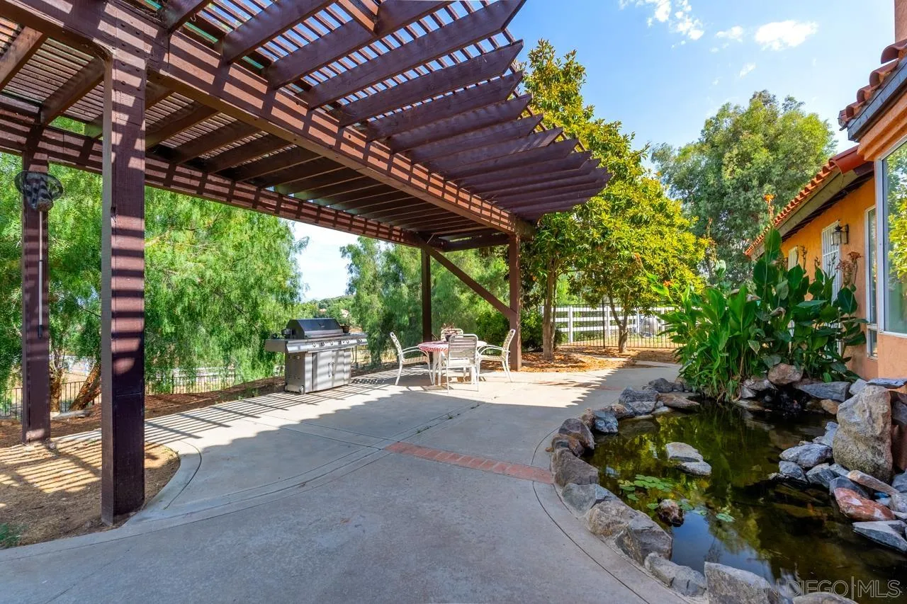 https://cdn.realtyfeed.com/cdn/127/250036644/d30759ab11c07452adfbdee6cec491a3.webp