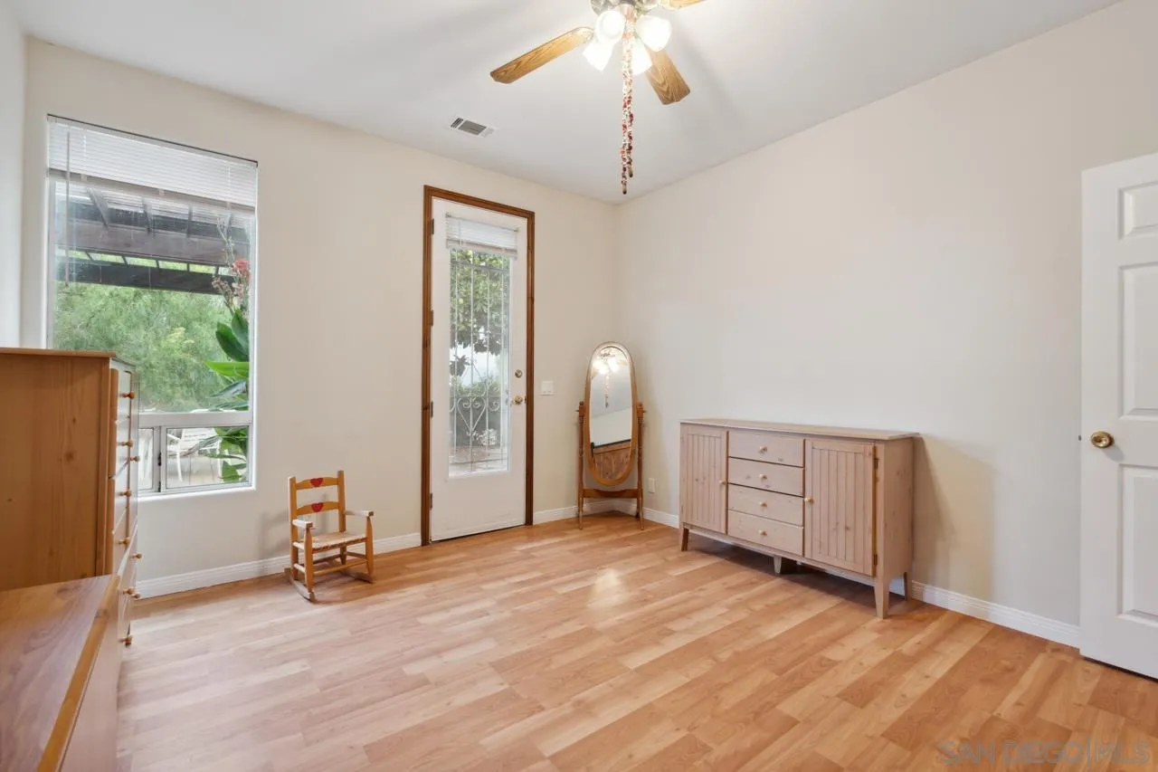 https://cdn.realtyfeed.com/cdn/127/250036644/e1b904d7d9f94501c39bac43d59e0b71.webp