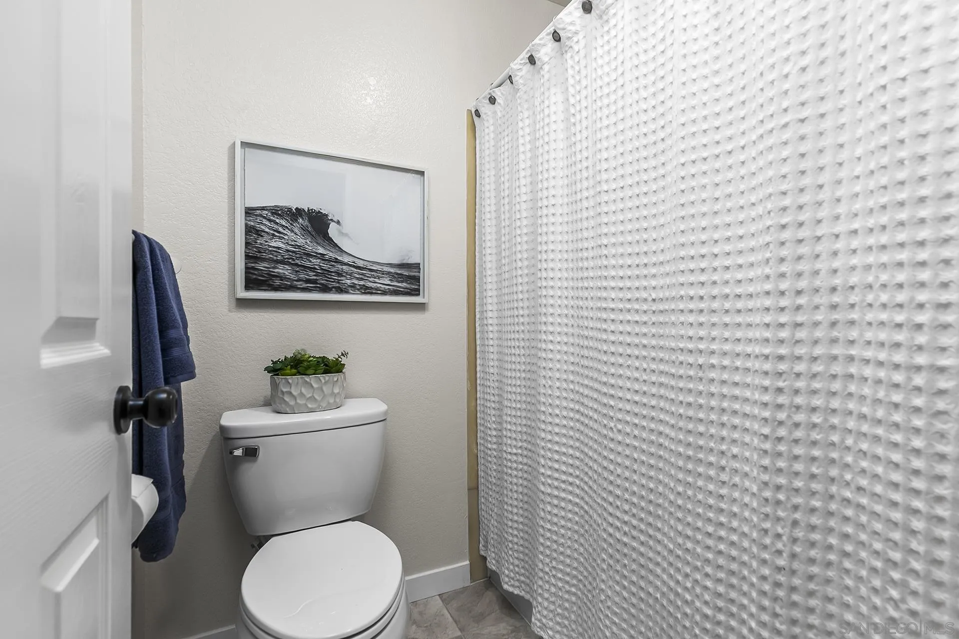 https://cdn.realtyfeed.com/cdn/127/250036650/631b36da34f17ccb714ac11272a96ad4.webp