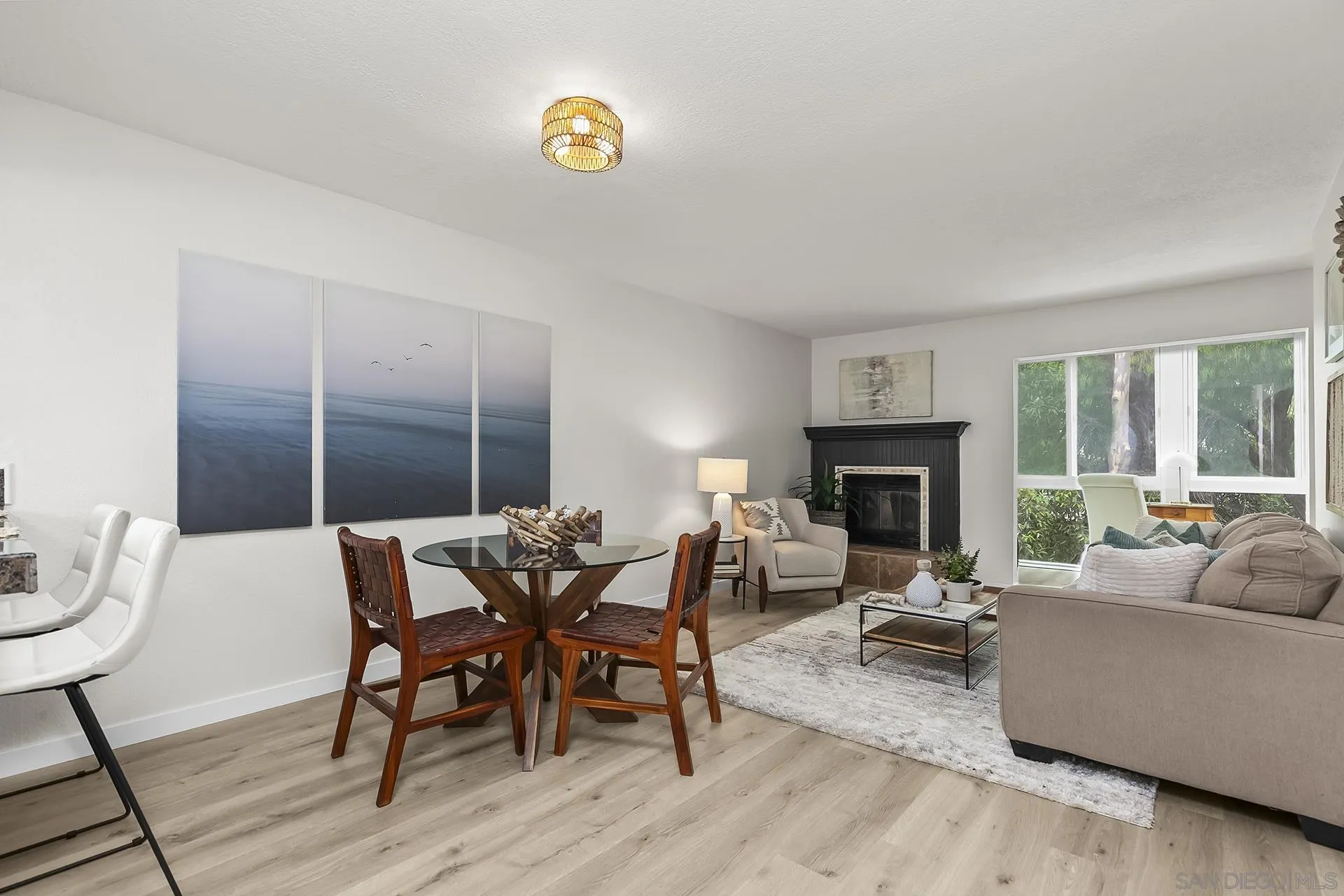 https://cdn.realtyfeed.com/cdn/127/250036650/b4d339dbc42e8ca2b937c6c942e9adbb.webp