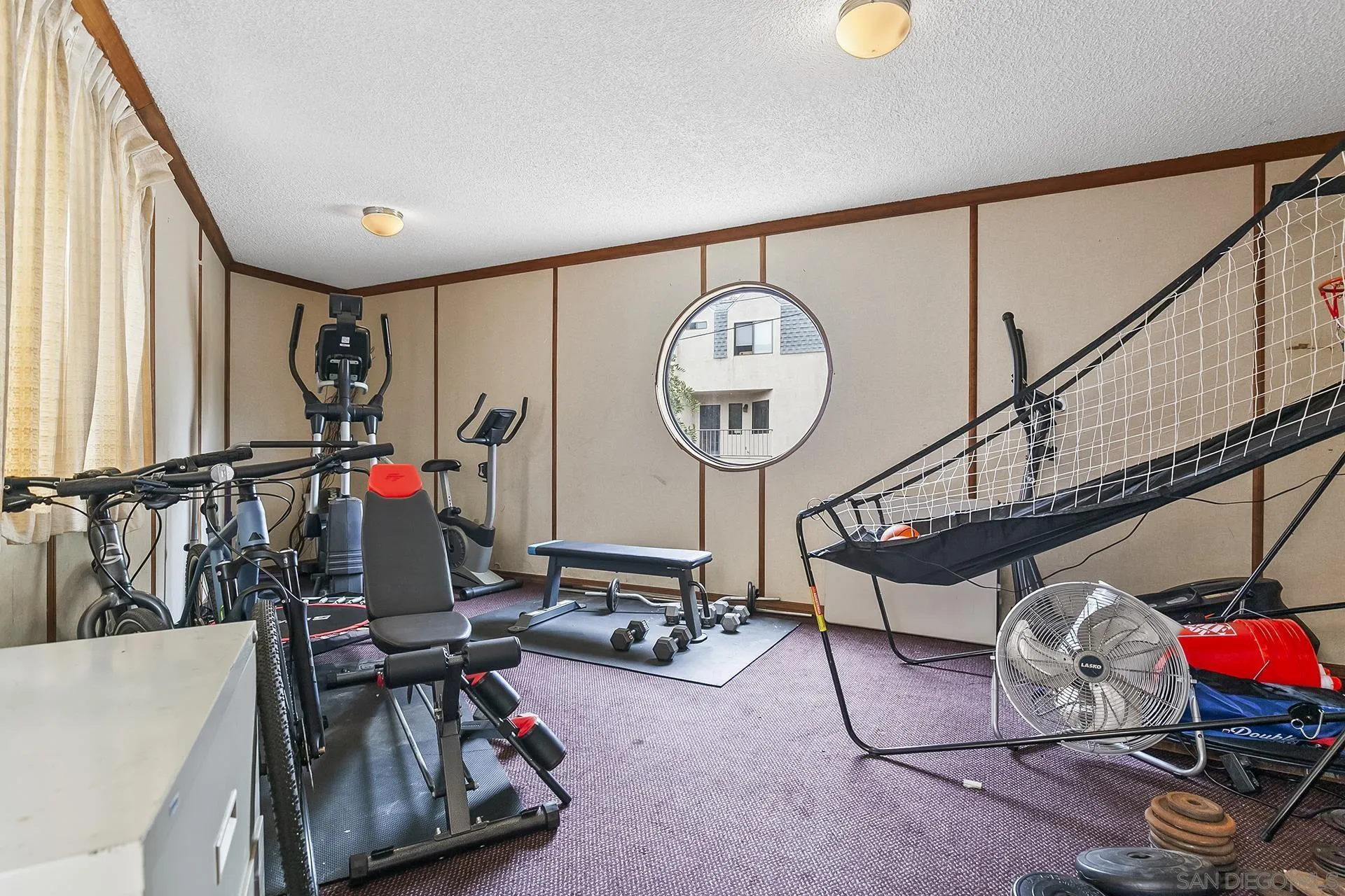 https://cdn.realtyfeed.com/cdn/127/250036650/e3e58a60d0a3f4efeb3ec257bbd9ad25.webp