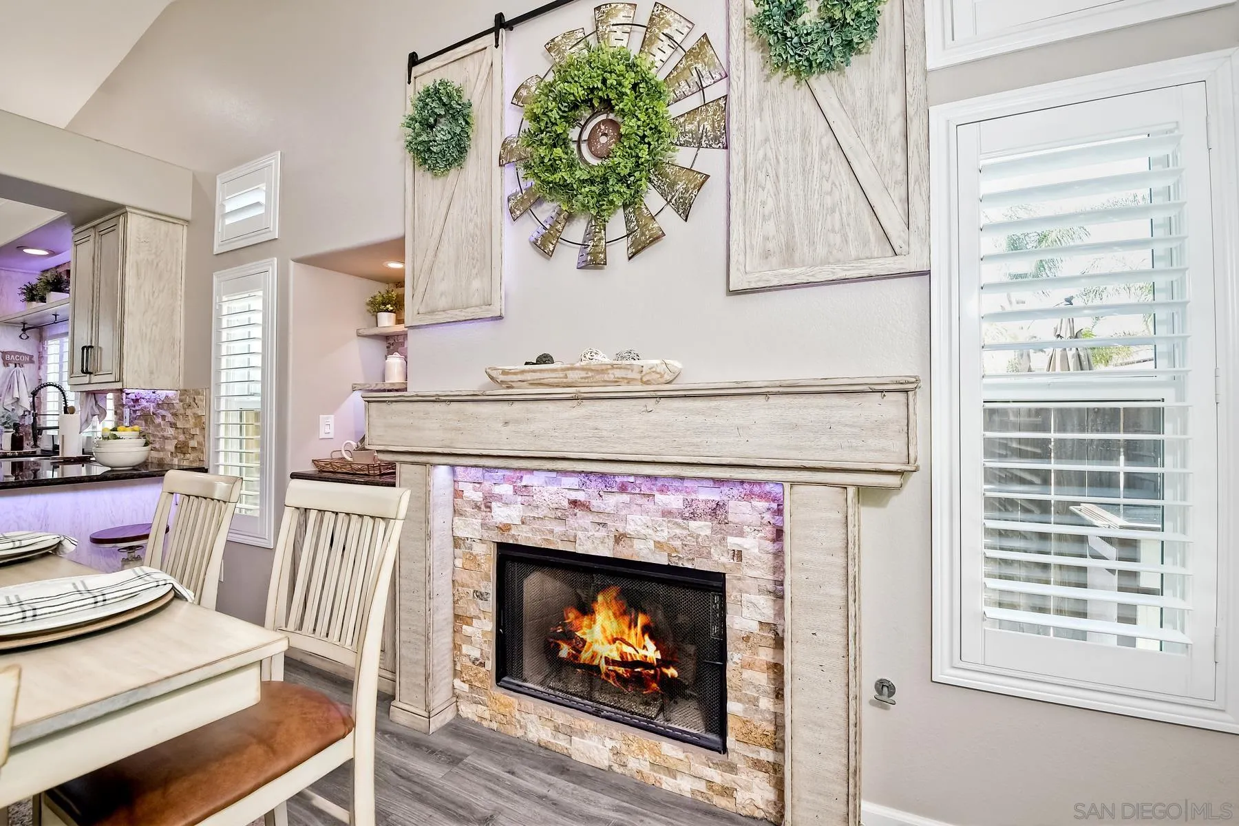 https://cdn.realtyfeed.com/cdn/127/250036652/2a8903f2132819e69517398ca608fee6.webp