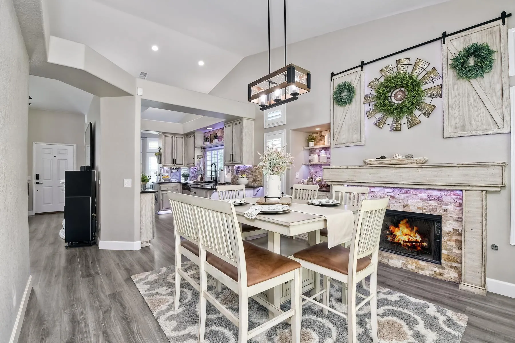 https://cdn.realtyfeed.com/cdn/127/250036652/7f1e070af63162c457a838c2d96c7e5a.webp