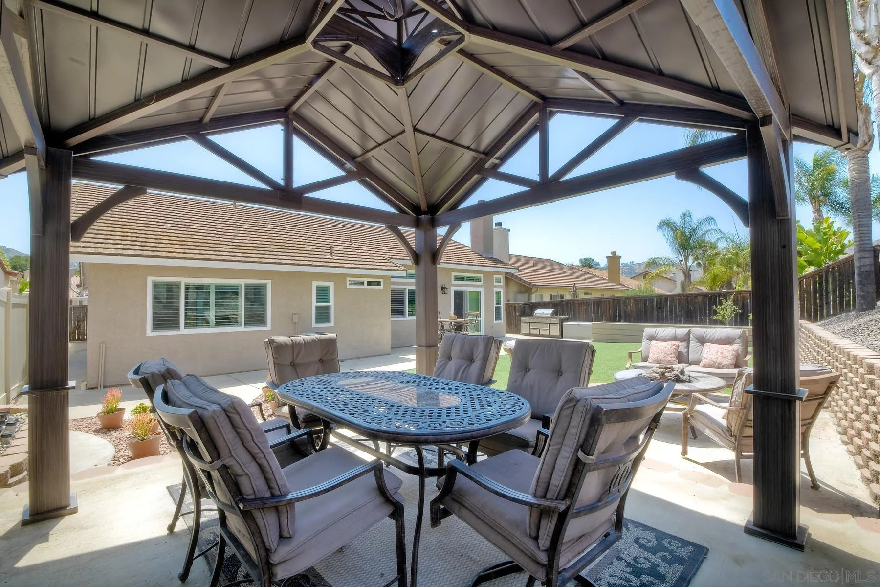 https://cdn.realtyfeed.com/cdn/127/250036652/b1861b2325715b5870a342cde3a2d1e2.webp