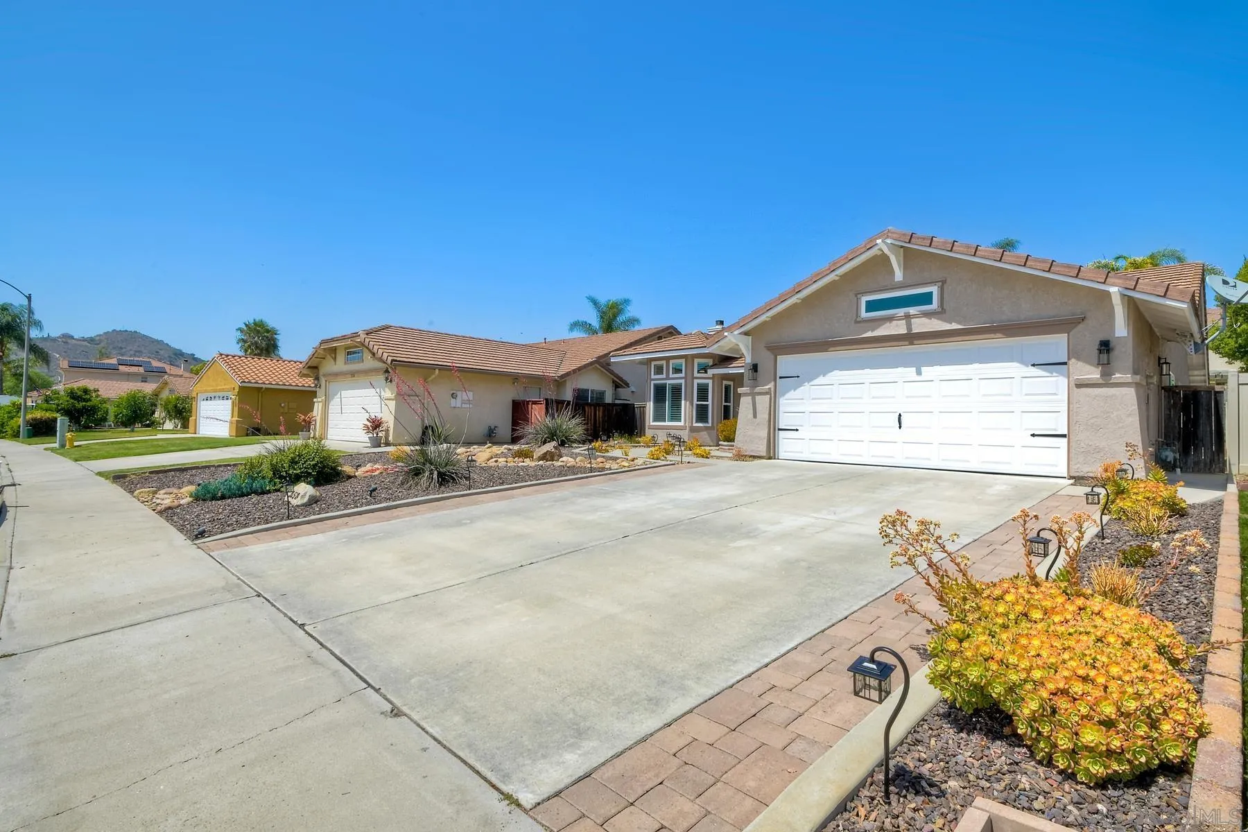 https://cdn.realtyfeed.com/cdn/127/250036652/b808a6acb106b16bc6c8f0db9758665a.webp