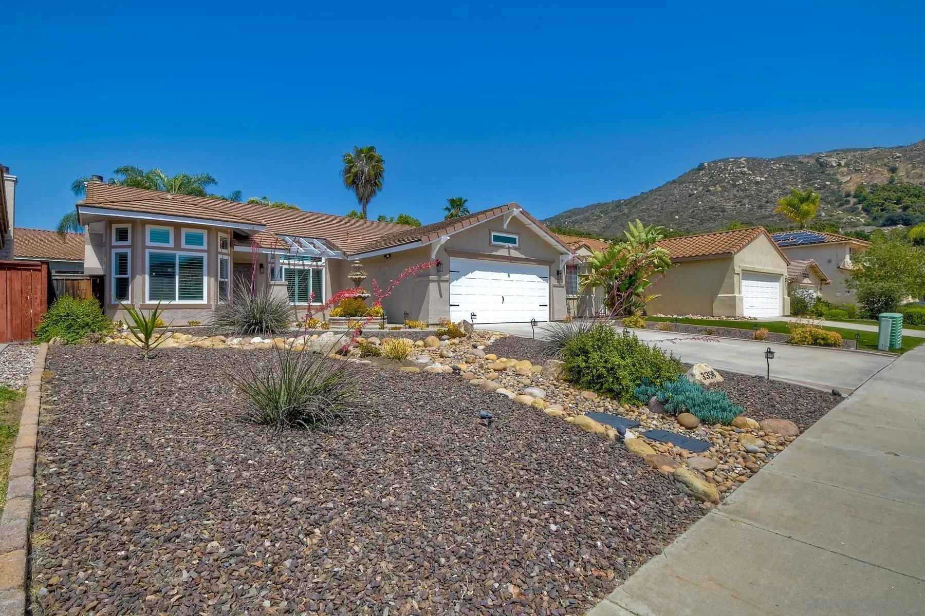 https://cdn.realtyfeed.com/cdn/127/250036652/f8bf8b4f3213d4d9b66fe8ebc31fa267.webp