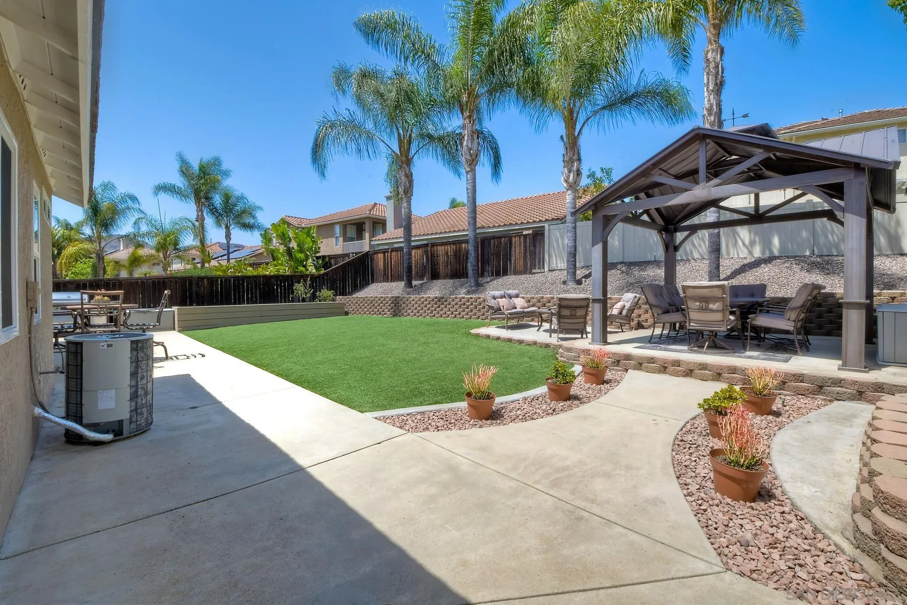 https://cdn.realtyfeed.com/cdn/127/250036652/ff2f63511f5ff03a11fc4a086255f478.webp