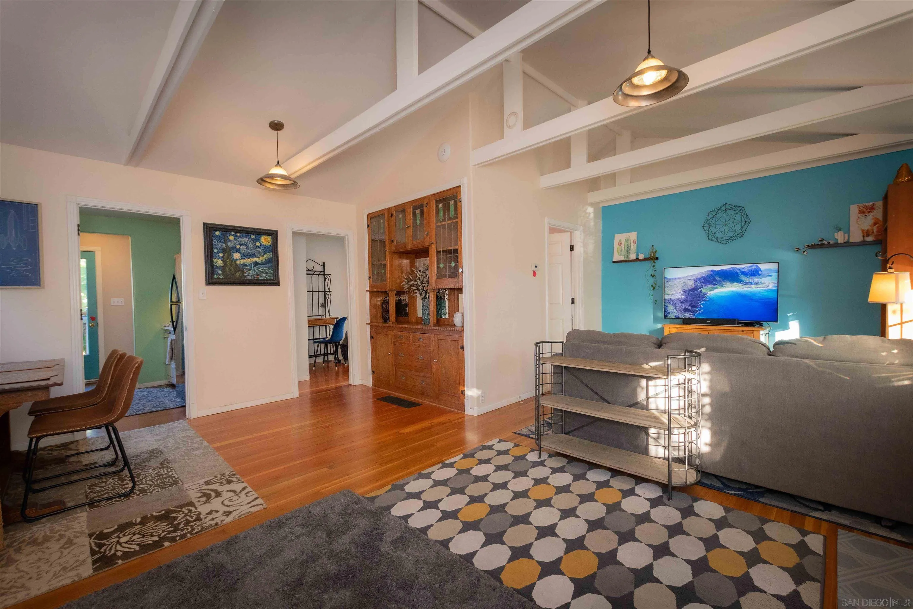 https://cdn.realtyfeed.com/cdn/127/250036655/33b311acc47691c92a57177ad1989c0f.webp