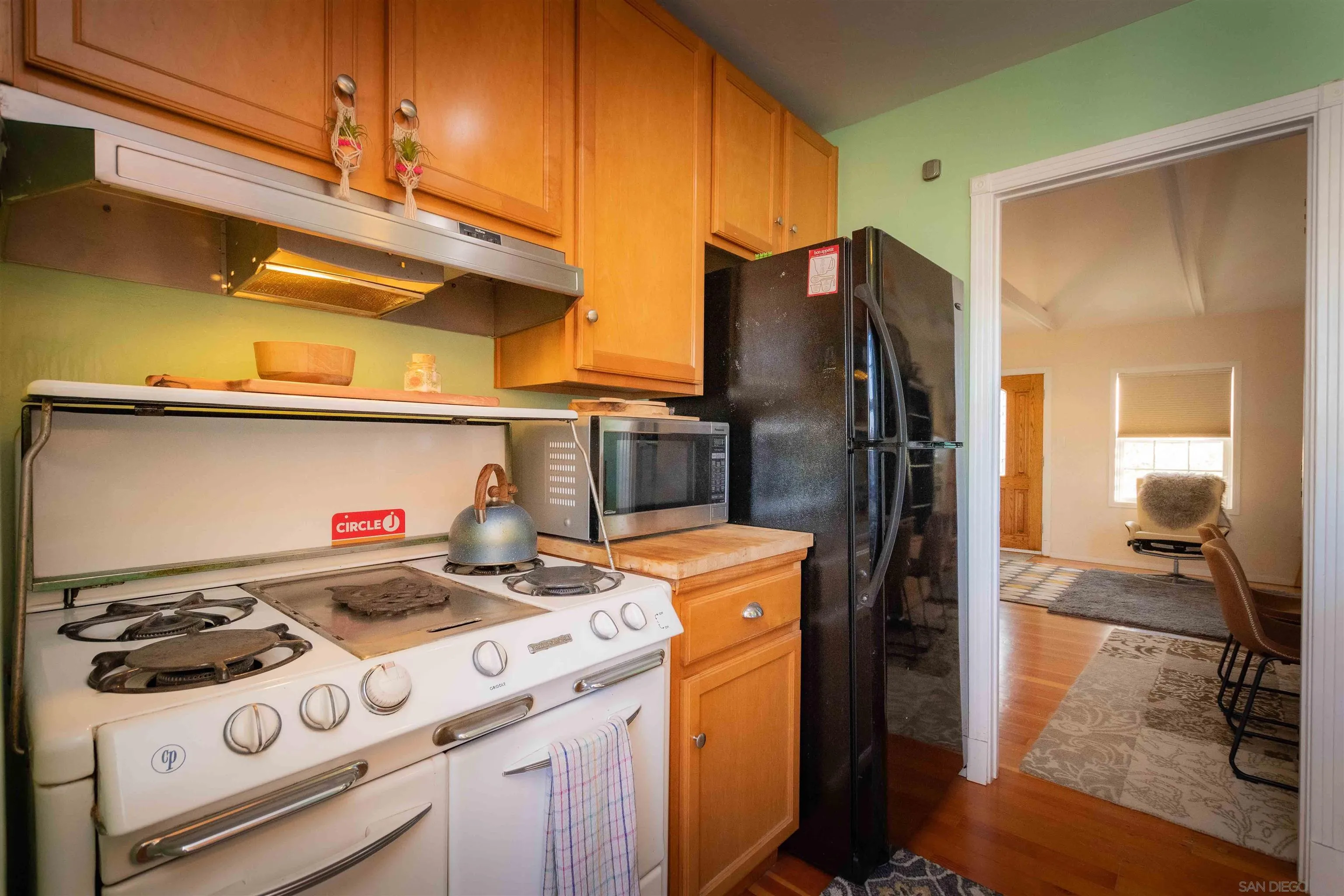 https://cdn.realtyfeed.com/cdn/127/250036655/98d42f9394a0b6c1218e395df1aa4144.webp