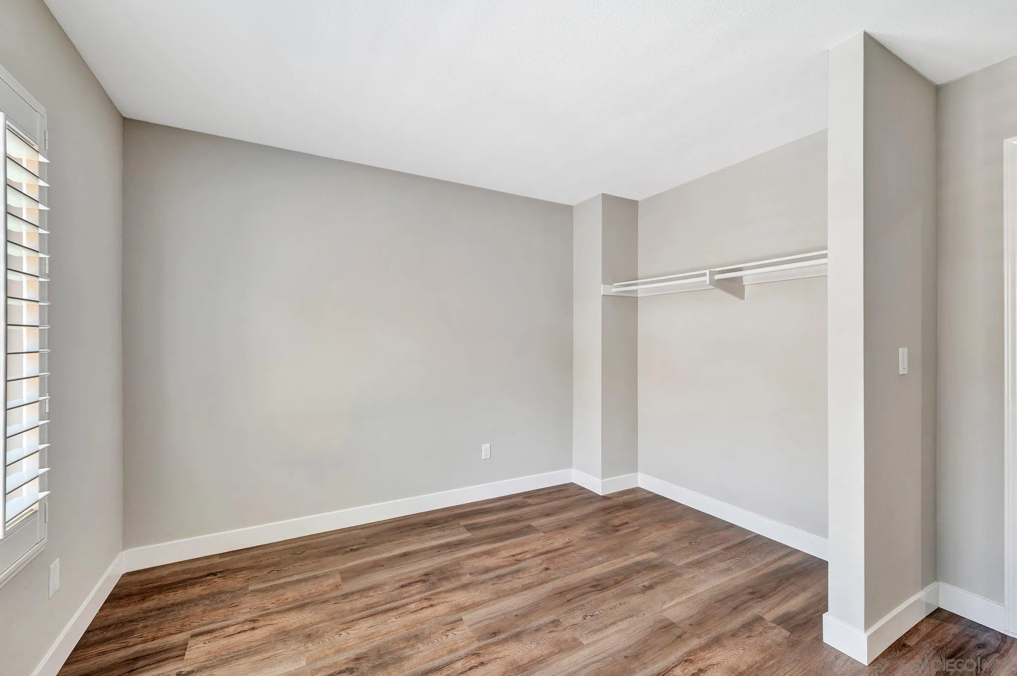 https://cdn.realtyfeed.com/cdn/127/250036661/62040c44105000324c28347341979e61.webp