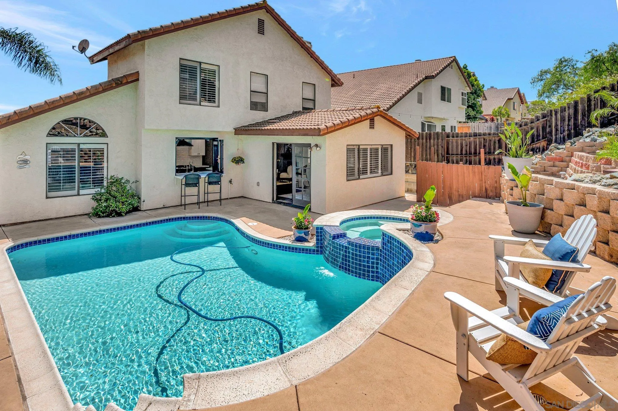 https://cdn.realtyfeed.com/cdn/127/250036661/9b7b154febec1ab0685d8cd19ba67ad2.webp