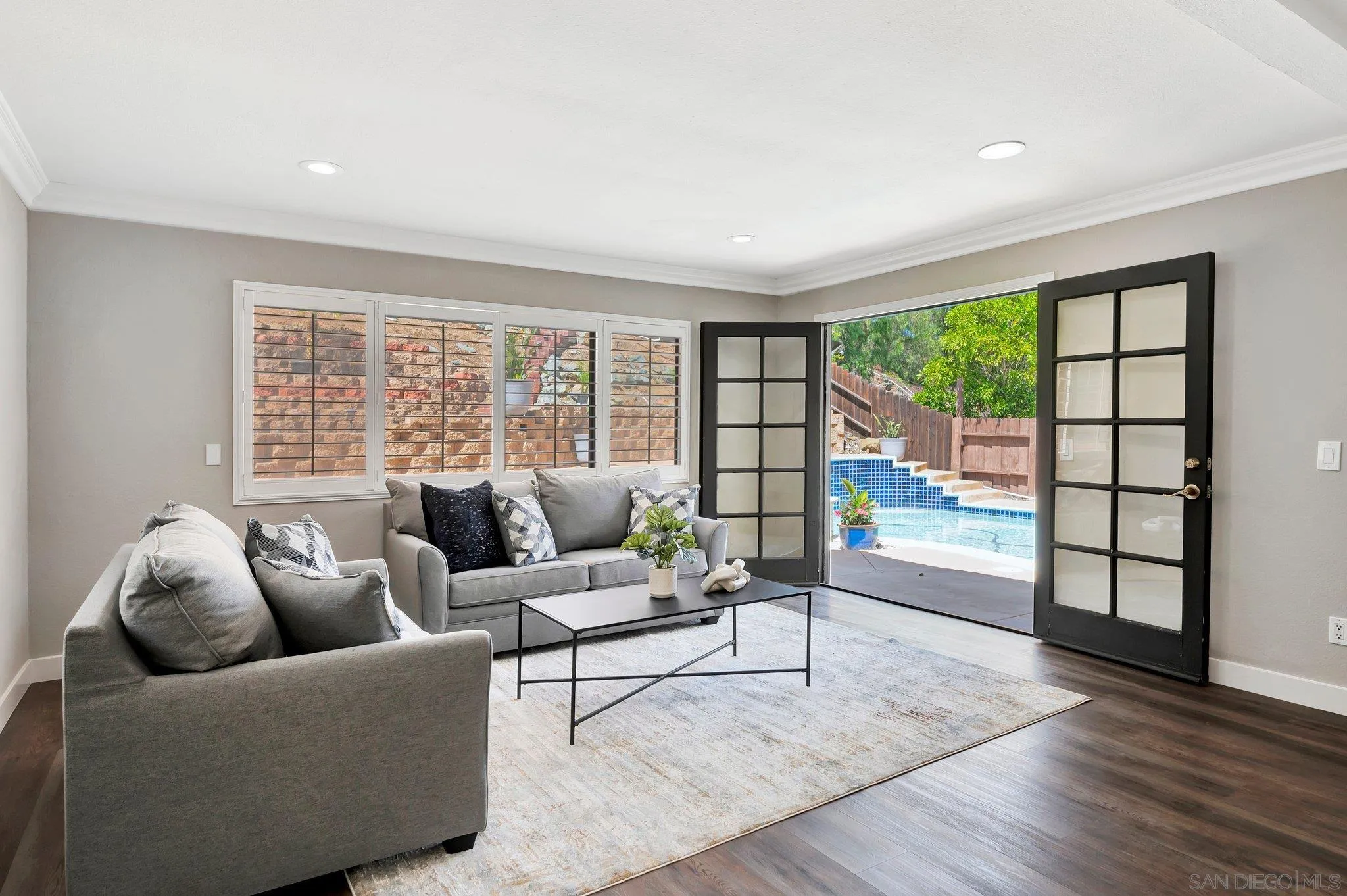 https://cdn.realtyfeed.com/cdn/127/250036661/f9ed14157779b7f71dec44c6152c2c5d.webp