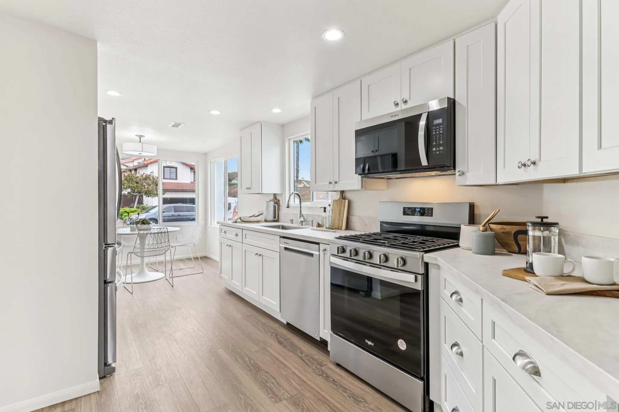 https://cdn.realtyfeed.com/cdn/127/250036662/1b0af25f5c05c3bb2599312cefbb4399.webp