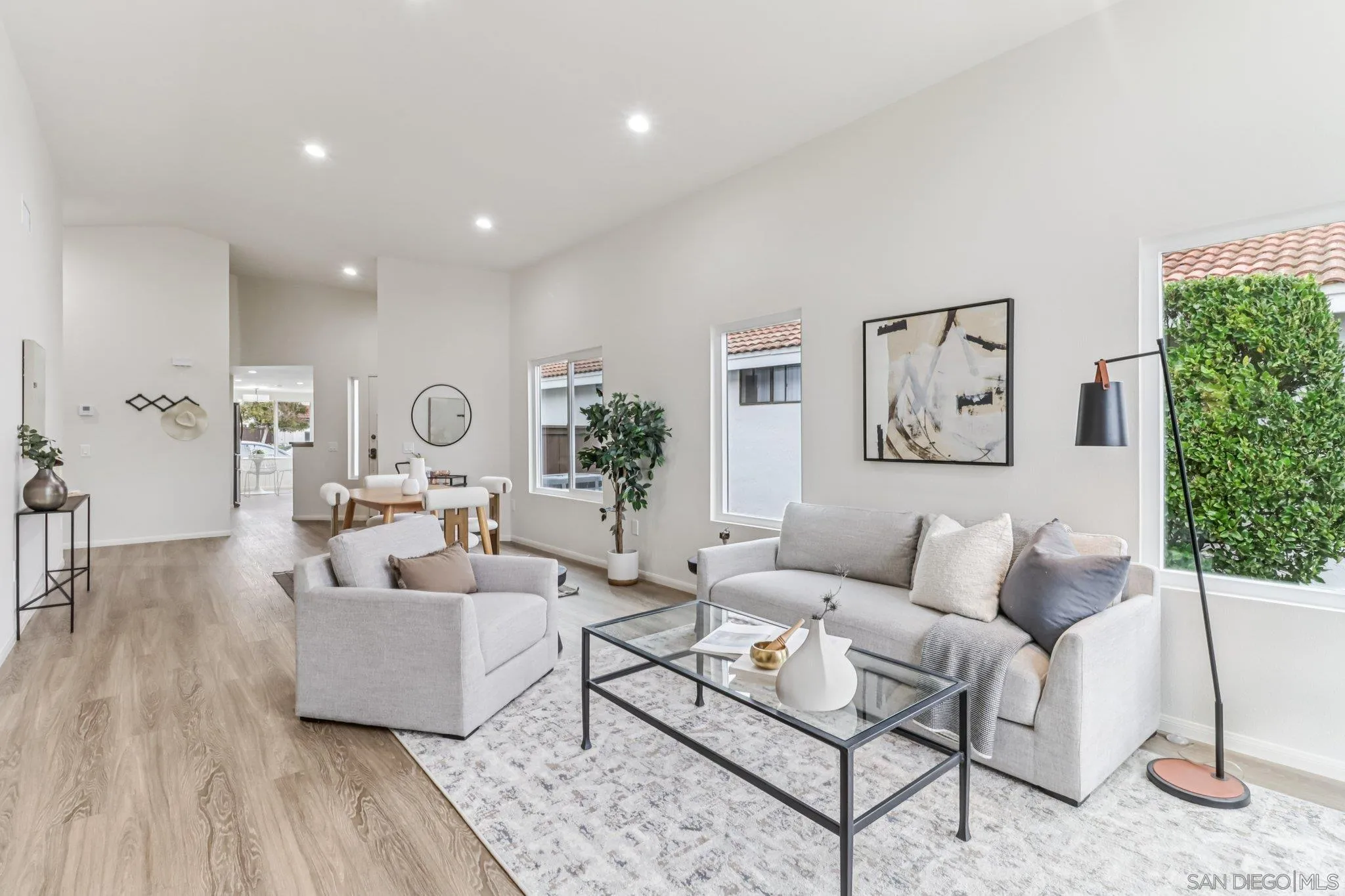 https://cdn.realtyfeed.com/cdn/127/250036662/2bb235eca23687b0dc1ae578091c462b.webp