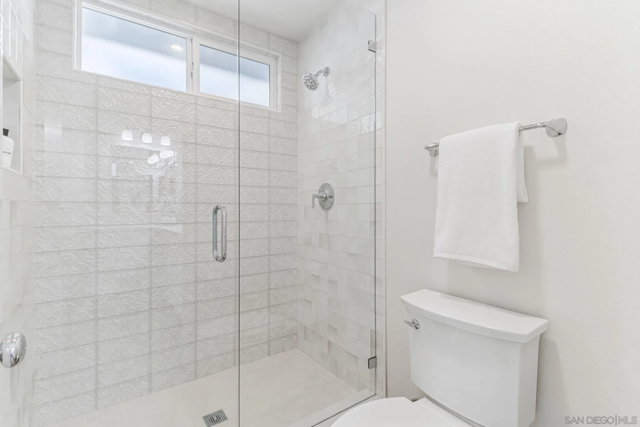 https://cdn.realtyfeed.com/cdn/127/250036662/4fcb1acd92e67c6eb1e8b5a56e79d99e.webp