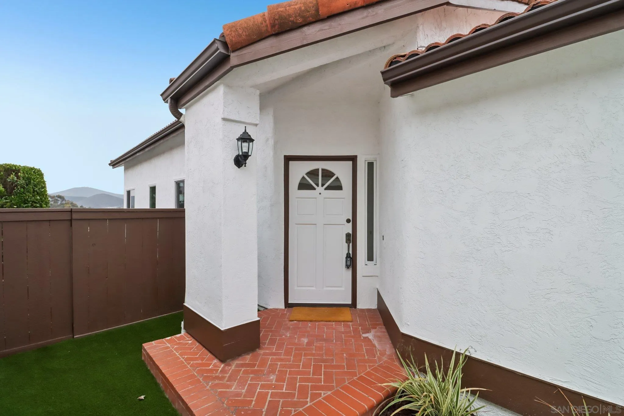https://cdn.realtyfeed.com/cdn/127/250036662/62cf38ca228264b4b07f534b1d34d67a.webp