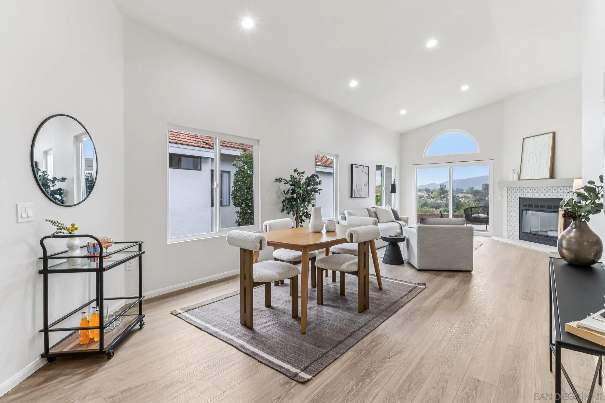 https://cdn.realtyfeed.com/cdn/127/250036662/b320834ddf47ef03d383949d9d02abb8.webp