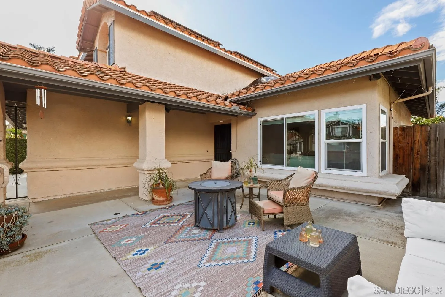 https://cdn.realtyfeed.com/cdn/127/250036664/0ca7f10417527a07b0e7faaaccea8aca.webp