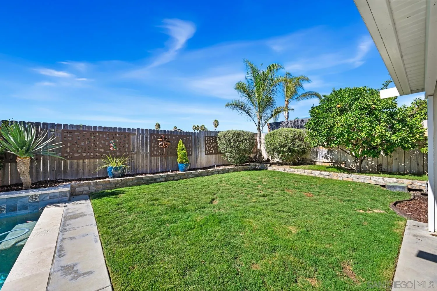 https://cdn.realtyfeed.com/cdn/127/250036664/6b03838e890bfce9db4f03bb70f0f83a.webp
