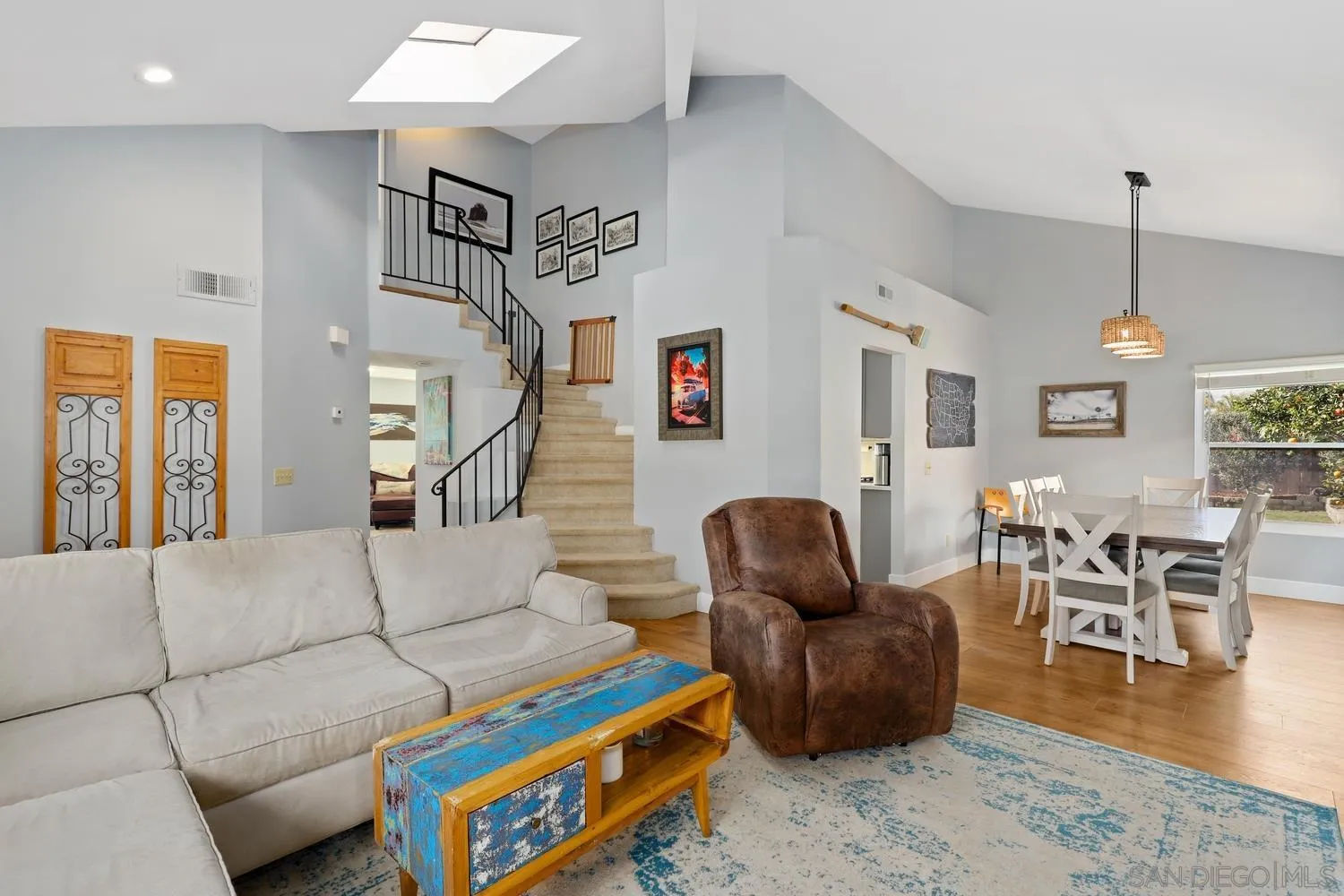 https://cdn.realtyfeed.com/cdn/127/250036664/82ae7fe49f0b12ef84bdb591dbedbee7.webp