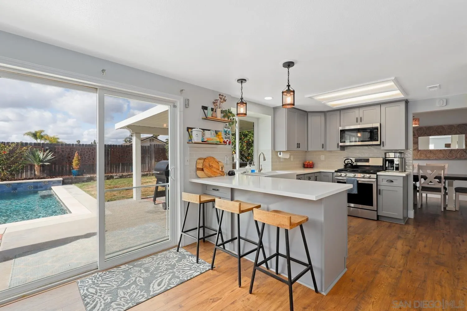 https://cdn.realtyfeed.com/cdn/127/250036664/b0412fc9cbfe52f9714b234aea991136.webp