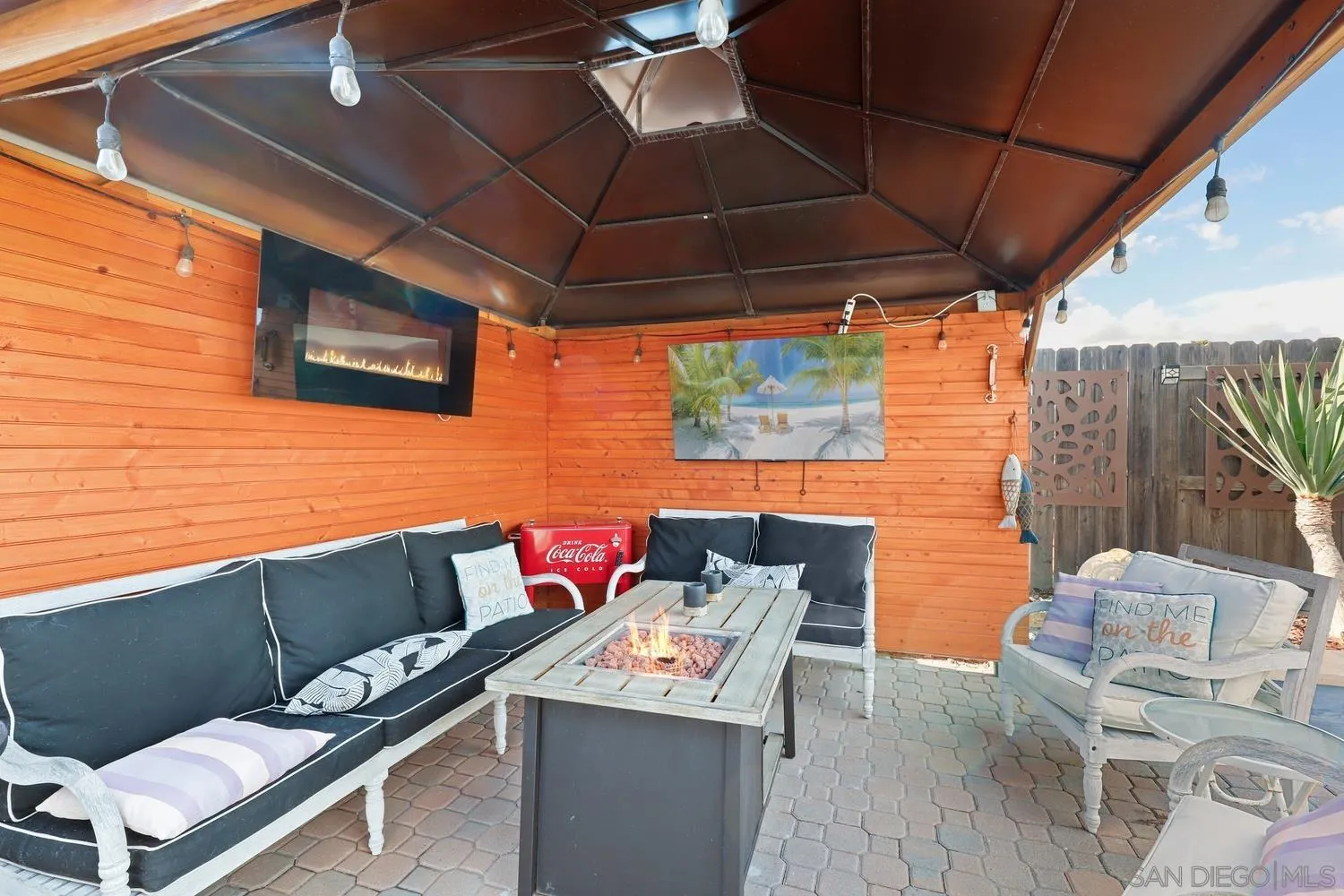 https://cdn.realtyfeed.com/cdn/127/250036664/fe7ba02083fd4e90e083ed07c136d8e0.webp