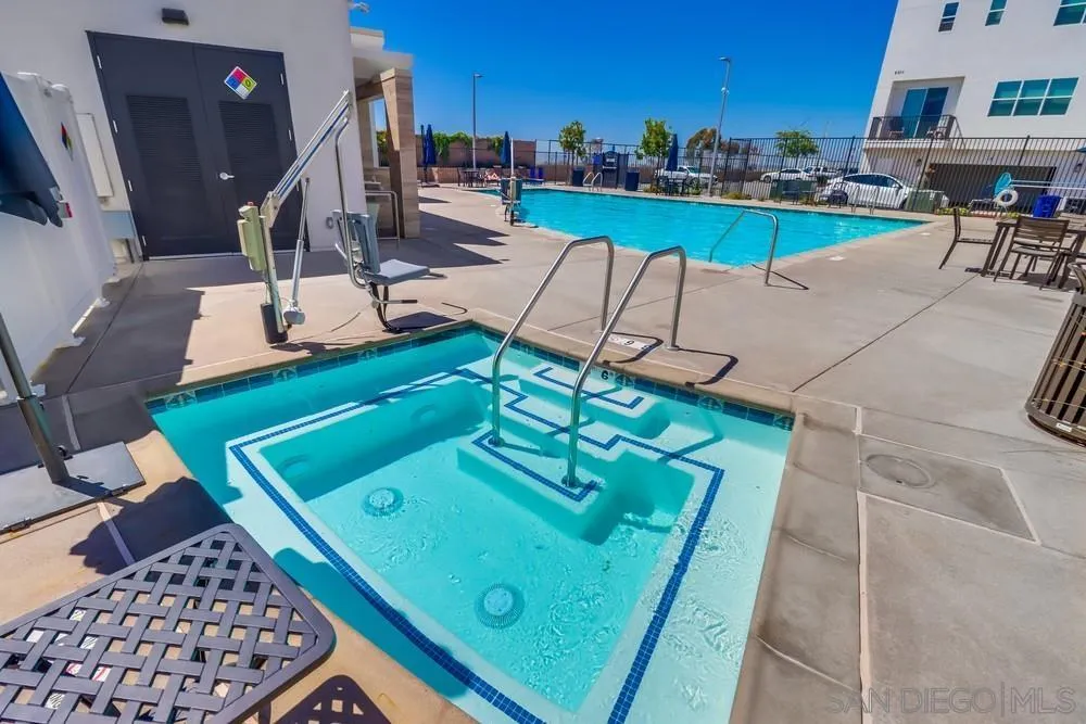 https://cdn.realtyfeed.com/cdn/127/250036665/44a44018ae1ebbb986d489597d7b0510.webp