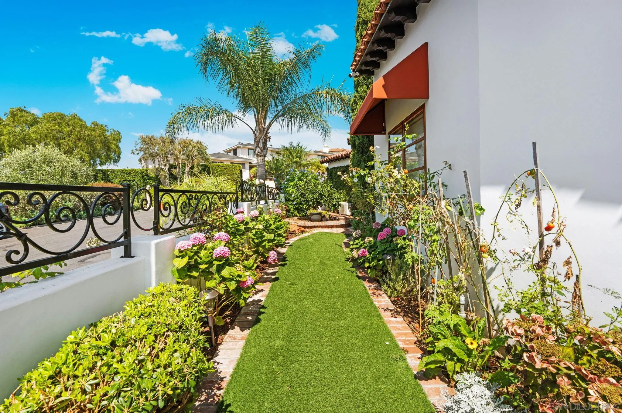 https://cdn.realtyfeed.com/cdn/127/250036673/14c4684e9b227e230c00f810da2dbb9d.webp