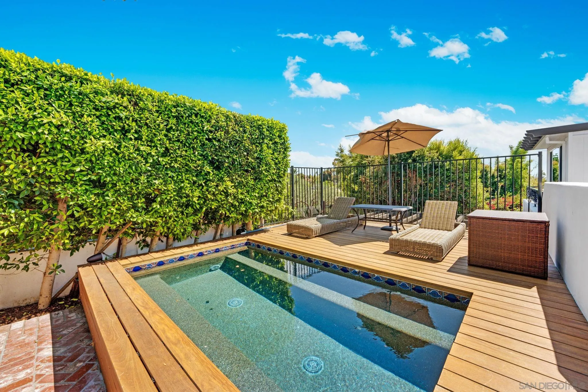 https://cdn.realtyfeed.com/cdn/127/250036673/8502fded603ff73d331c8fffbb3494c9.webp