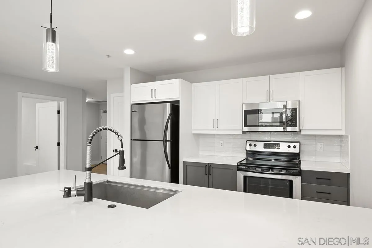 Photo #12: 250036674 Listing: Photo #12