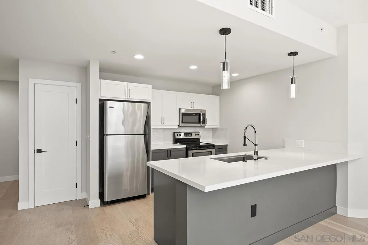 Photo #11: 250036674 Listing: Photo #11