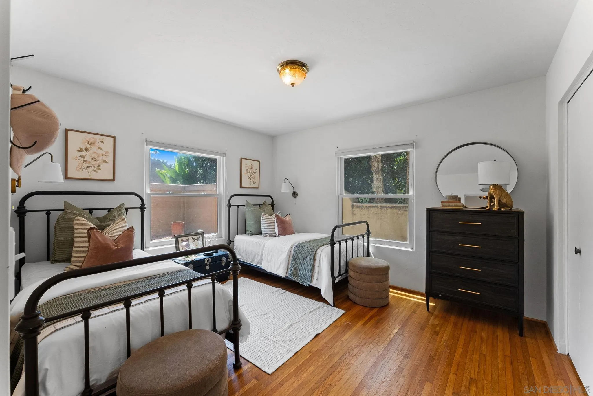 https://cdn.realtyfeed.com/cdn/127/250036678/3ce65b96acc1e2919dd731b7c4157e01.webp