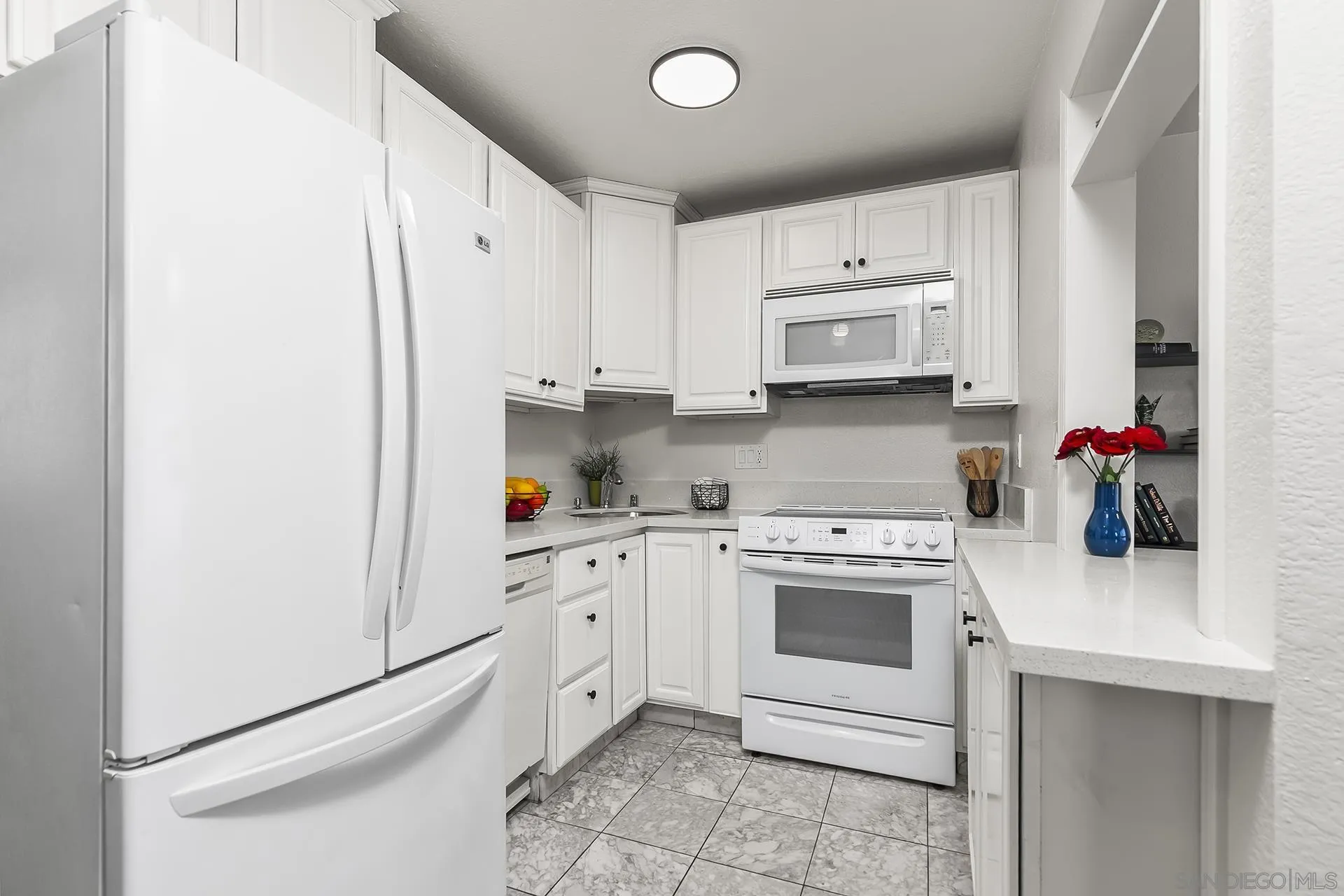 https://cdn.realtyfeed.com/cdn/127/250036681/d88317f354386fef61d0298e2c8c1c50.webp