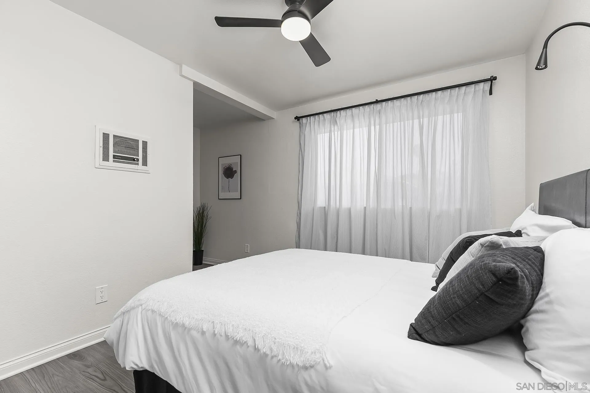 https://cdn.realtyfeed.com/cdn/127/250036681/eed0c6b2f91bcb190996ec5bbd97be59.webp