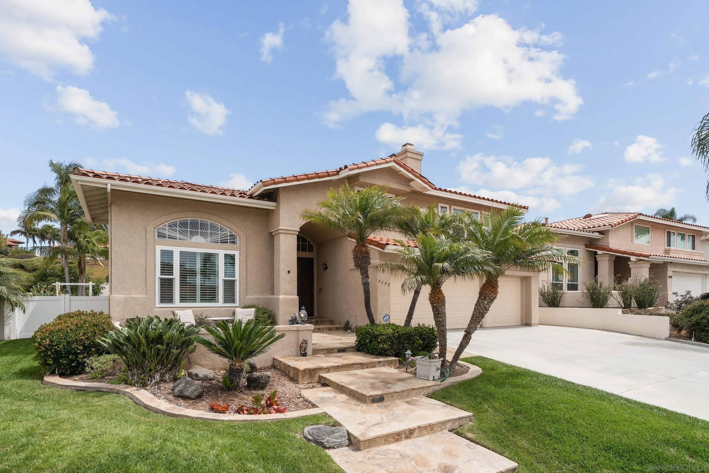 https://cdn.realtyfeed.com/cdn/127/250036684/154cd68e6527fd165eb679f46388f322.webp