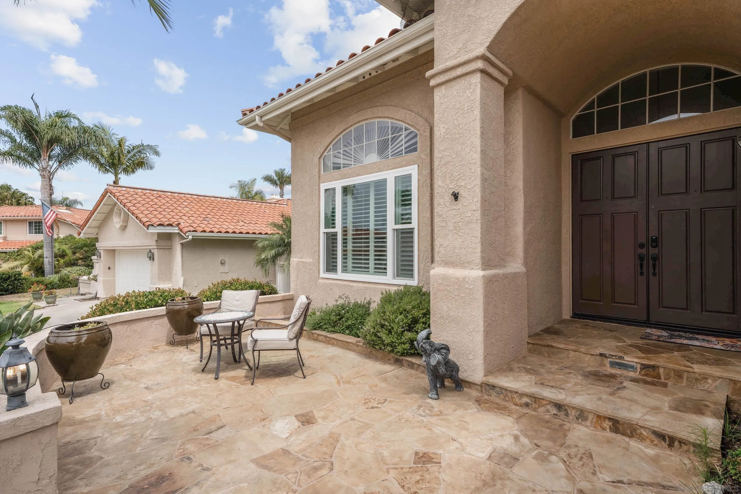 https://cdn.realtyfeed.com/cdn/127/250036684/eb1403702e65339eb518627cdab66f99.webp