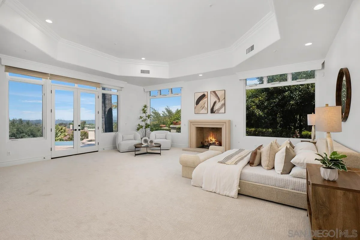 https://cdn.realtyfeed.com/cdn/127/250036686/33de72a957df9ca0bd6a6294826519c7.webp