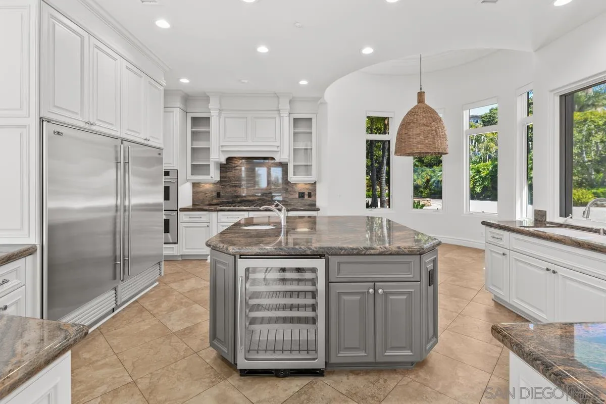 https://cdn.realtyfeed.com/cdn/127/250036686/c58cad0bbf6dc61ebddd7b138e455409.webp