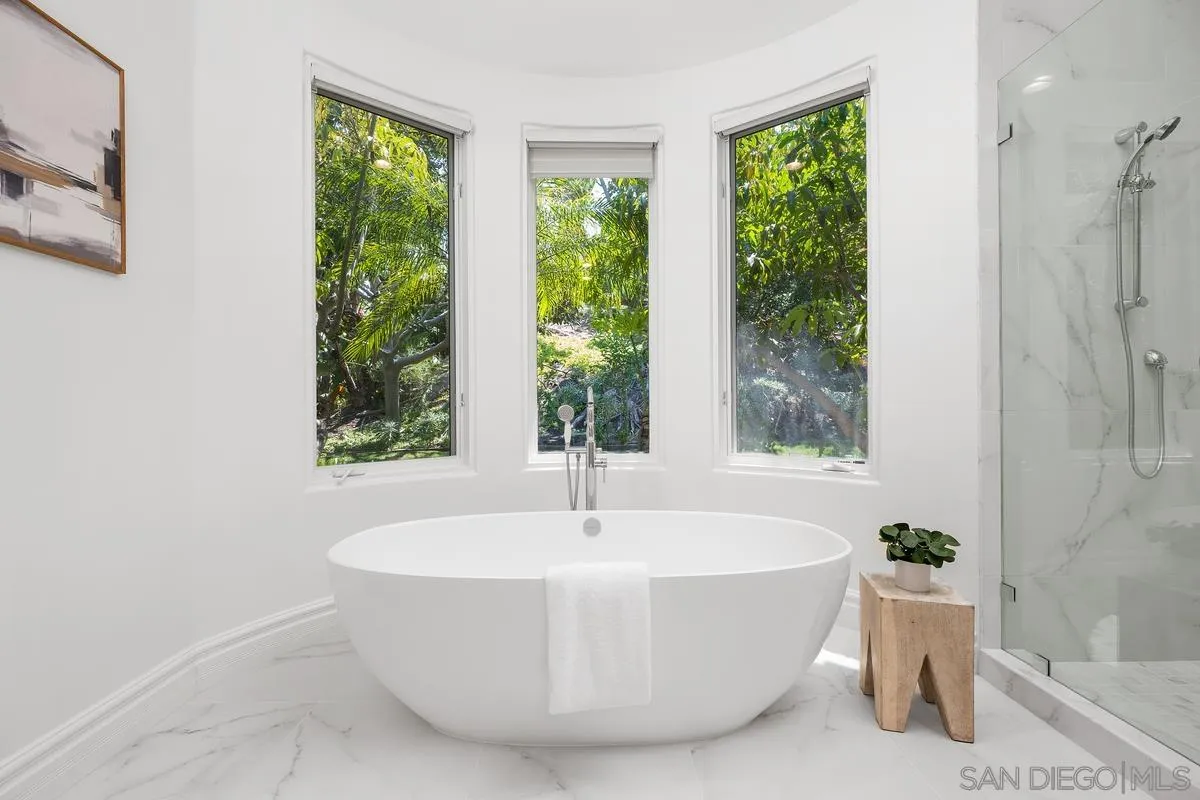 https://cdn.realtyfeed.com/cdn/127/250036686/dc723a2afb80b4653dc9f2b7c27cf11f.webp