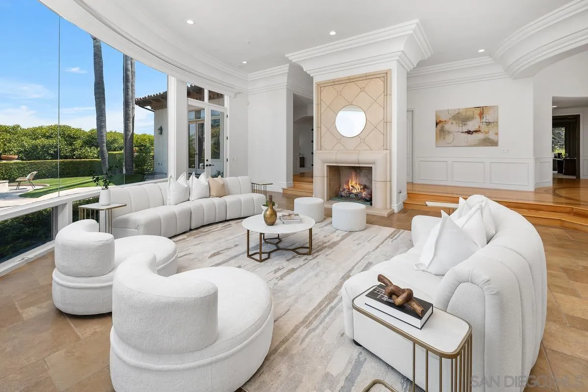 https://cdn.realtyfeed.com/cdn/127/250036686/f3caf24663ce70fc95fe806b6ba366b0.webp
