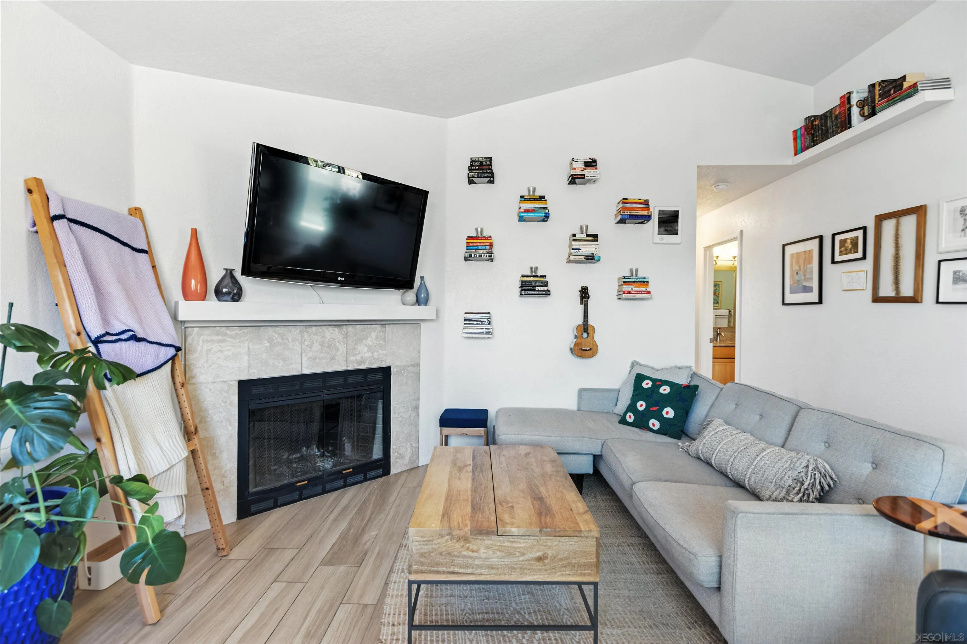 https://cdn.realtyfeed.com/cdn/127/250036687/0101ad2a70d16f0e9fbb4e9276f00555.webp