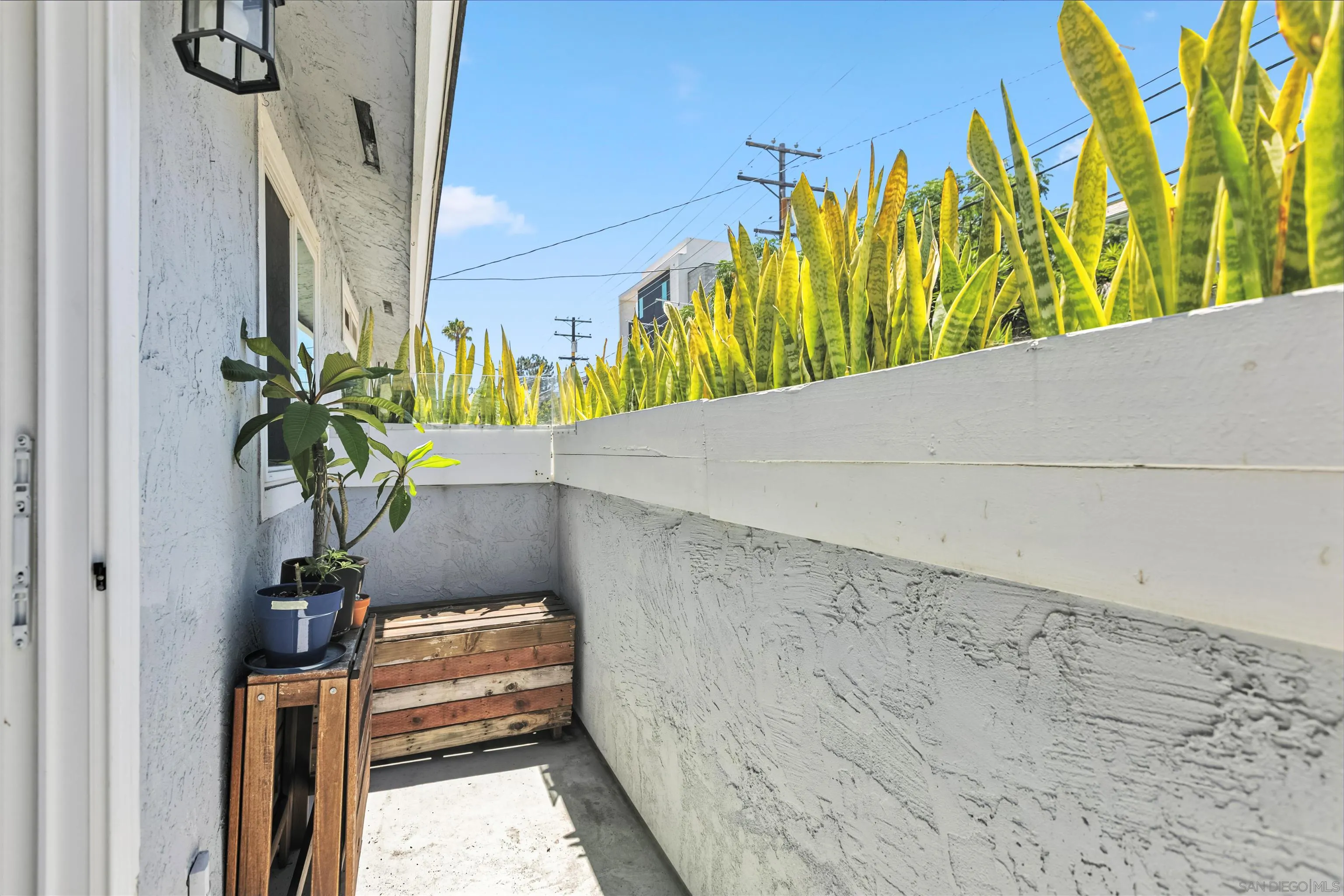 https://cdn.realtyfeed.com/cdn/127/250036687/1b5f4de785bc94b30b1cb5bb00991289.webp