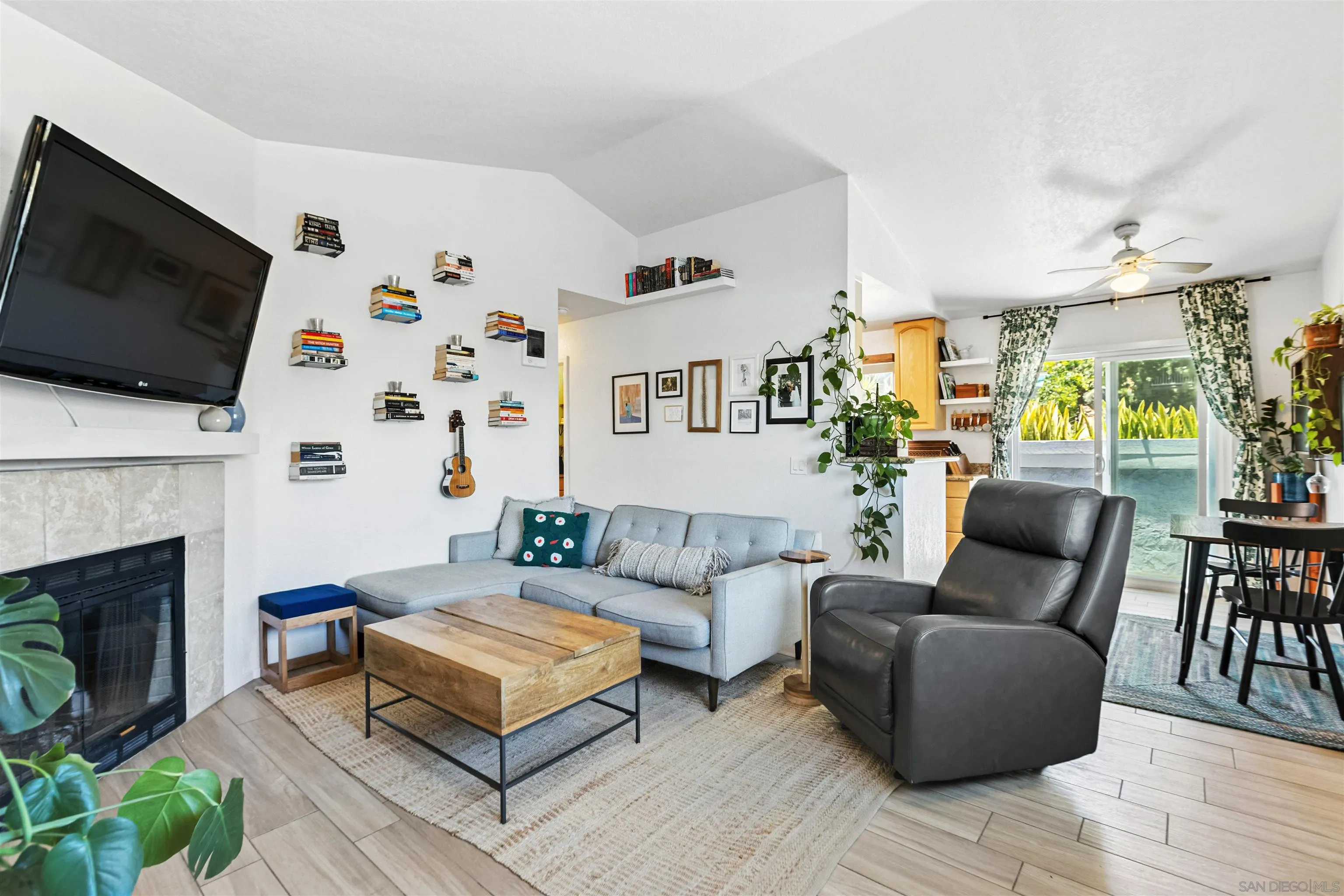 https://cdn.realtyfeed.com/cdn/127/250036687/a58cab52376ea82bf798ad27255eb90c.webp