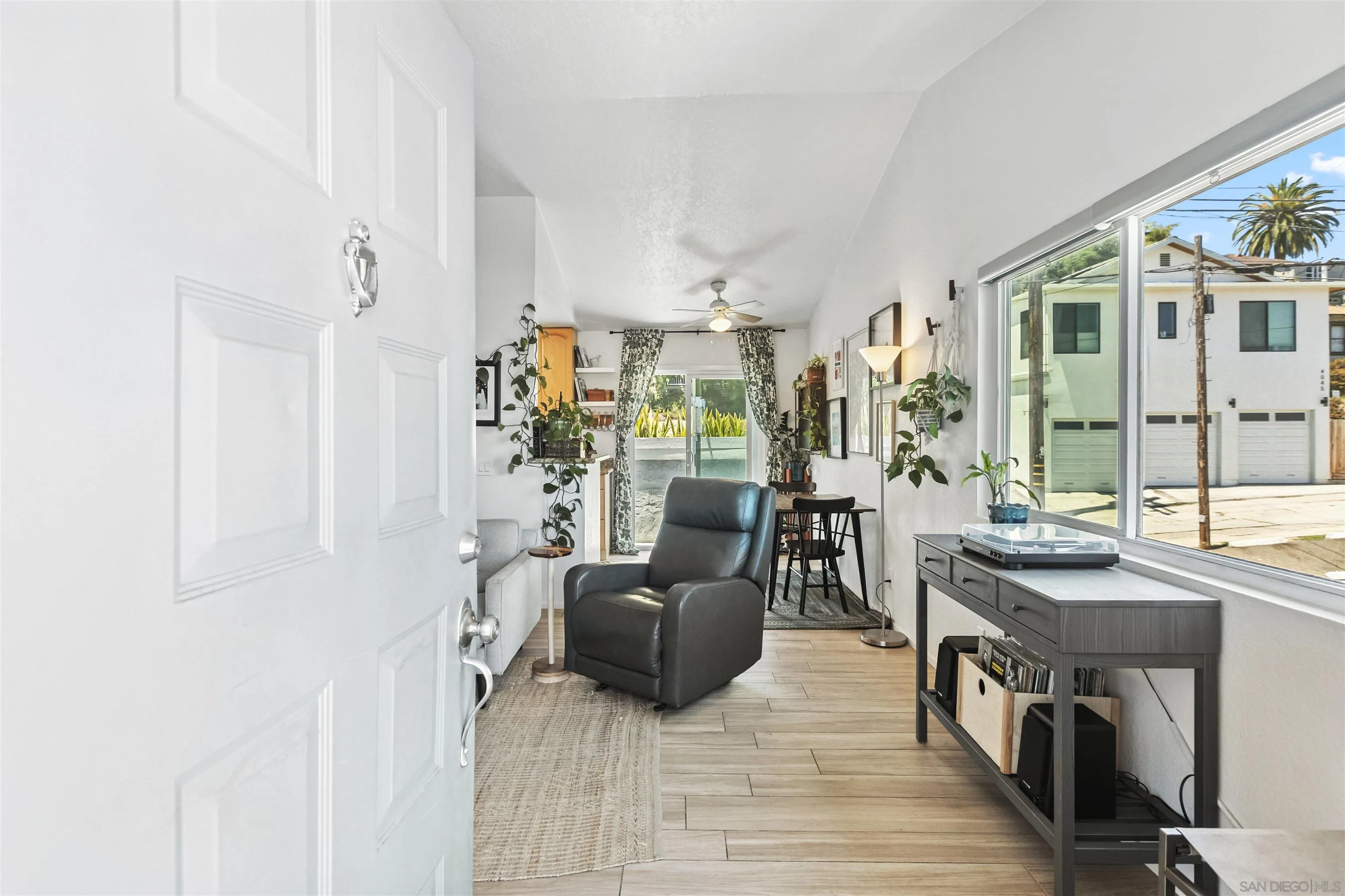https://cdn.realtyfeed.com/cdn/127/250036687/ad826596d495c32e6d91301a1344160b.webp