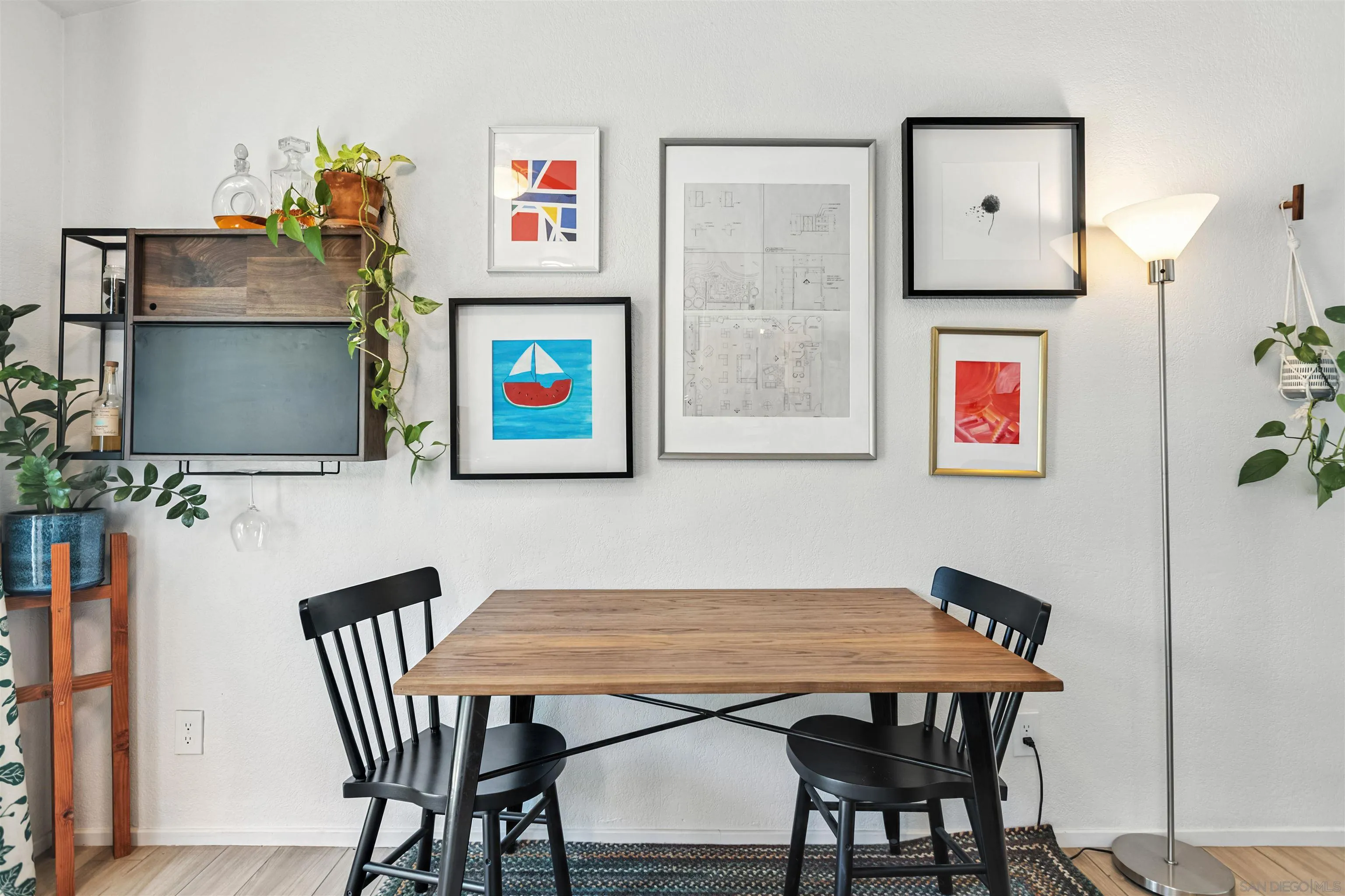 https://cdn.realtyfeed.com/cdn/127/250036687/baa882f53742bfa9239d0db3ae03ed2e.webp