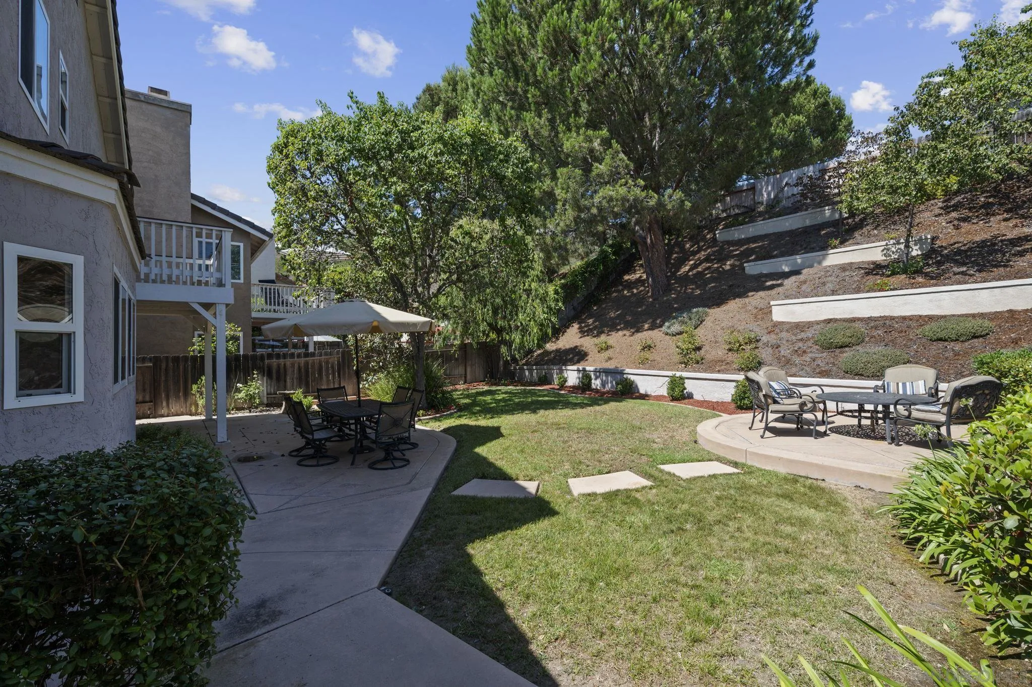 https://cdn.realtyfeed.com/cdn/127/250036688/269a89d095bf0f4867a2d1837640053c.webp
